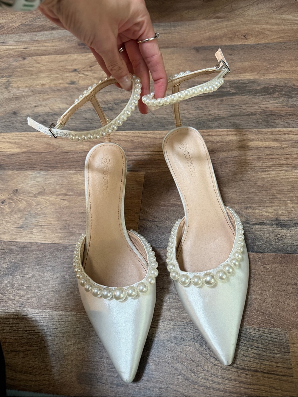 Pearl-Embellished Pointed-Toe Women’s Heels in Ivory